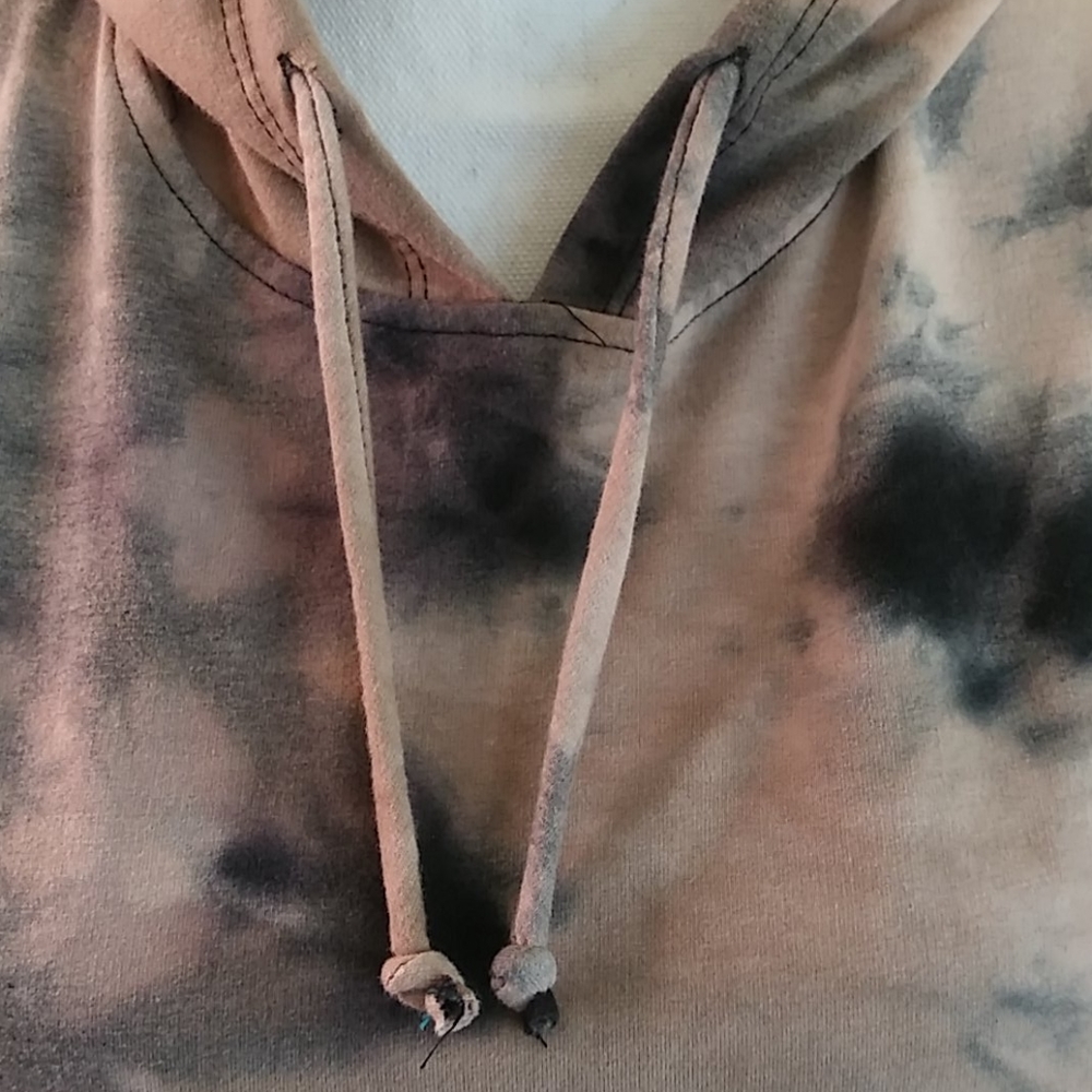 HEART ❤ HIPS Women/Junior Hoodie Blouse Size L - Picture 9 of 10
